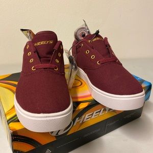 HEELYS SKATE SHOES COLOR: BURGUNDY SIZE 9 MENS